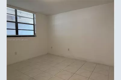 1101 Colony Point Cir #102, Pembroke Pines, FL 33026 - Photo 12
