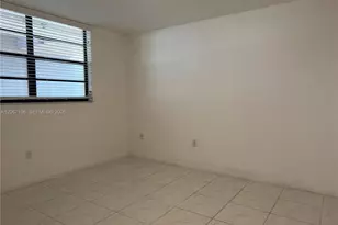 1101 Colony Point Cir, Pembroke Pines, FL 33026 - Photo 12