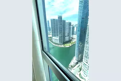325 S Biscayne Blvd #4214, Miami, FL 33131 - Photo 6
