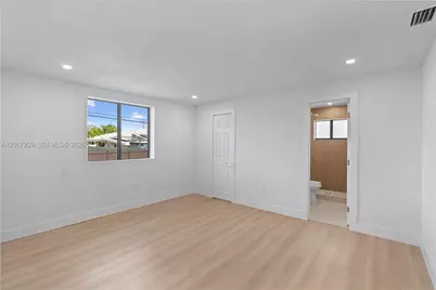 31 W 64th St, Hialeah, FL 33012 - Photo 22