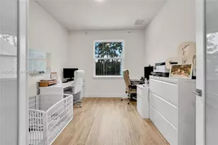 8025 SE Babcock St, Grant-Valkaria, FL 32909 - Photo 26