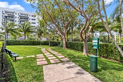 14951 Royal Oaks Ln #1604, North Miami, FL 33181 - Photo 36