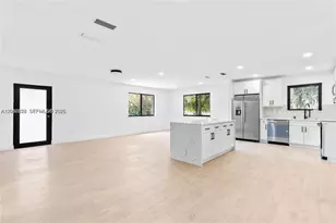 14171 SW 37th Ct, Davie, FL 33330 - Photo 8