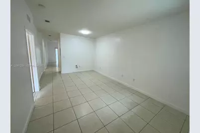1535 SE 26th St #104, Homestead, FL 33035 - Photo 2
