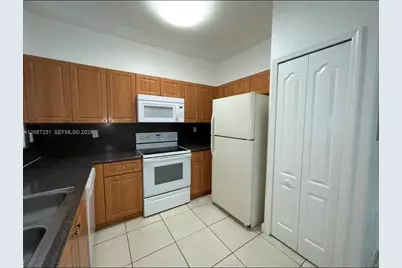 1535 SE 26th St #104, Homestead, FL 33035 - Photo 8
