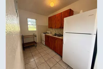 718 SW 11th Ave #6, Miami, FL 33130 - Photo 4