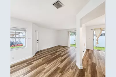 12615 SW 54th Ct, Miramar, FL 33027 - Photo 2