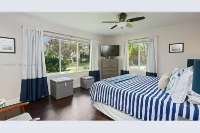 2549 NE 27th Ave, Fort Lauderdale, FL 33305 - Photo 12