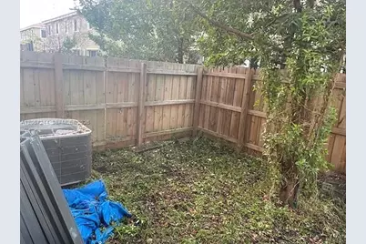 2475 SE 11th St, Homestead, FL 33035 - Photo 2