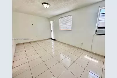 718 SW 11th Ave #8, Miami, FL 33130 - Photo 2