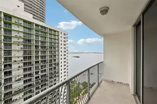 1750 N Bayshore Dr, Miami, FL 33132 - Photo 24