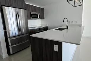488 NE 18th St, Miami, FL 33132 - Photo 12