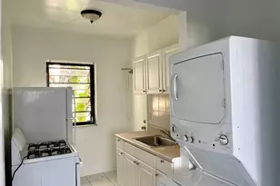 411 Meridian Ave, Miami Beach, FL 33139 - Photo 2