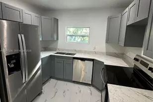 8111 N 10, Tampa, FL 33604 - Photo 2