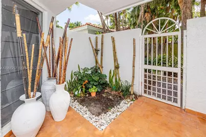 20935 NE 37th Ct, Aventura, FL 33180 - Photo 6