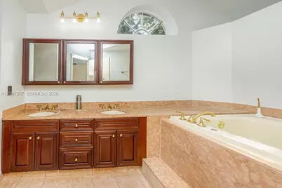 20935 NE 37th Ct, Aventura, FL 33180 - Photo 42