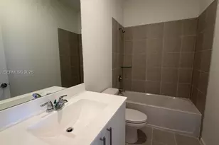 2537 SE 25th Dr, Homestead, FL 33035 - Photo 16