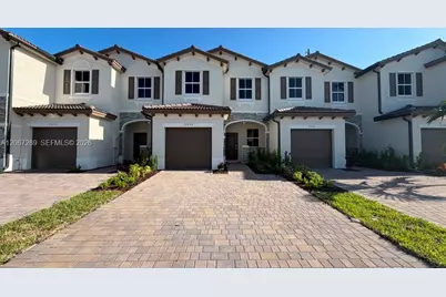 2537 SE 25th Dr #2537, Homestead, FL 33035 - Photo 1