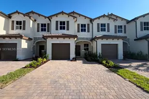 2537 SE 25th Dr, Homestead, FL 33035 - Photo 1