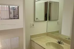 8075 NW 71st Ct, Tamarac, FL 33321 - Photo 14