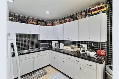 1885 SW 21st Ter, Miami, FL 33145 - Photo 12