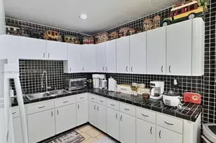 1885 SW 21st Ter, Miami, FL 33145 - Photo 12