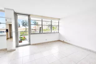 250 174th St, Sunny Isles Beach, FL 33160 - Photo 6