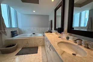 1331 Brickell Bay Dr, Miami, FL 33131 - Photo 14