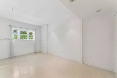 4812 Pine Tree Dr #206, Miami Beach, FL 33140 - Photo 14