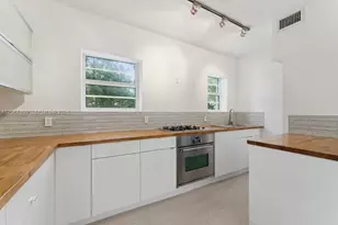 4812 Pine Tree Dr, Miami Beach, FL 33140 - Photo 12