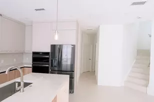 8167 NW 108th Ct, Doral, FL 33178 - Photo 8