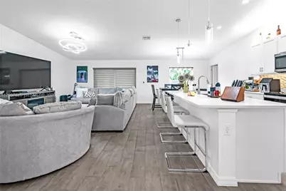 1307 1307 SW 13th Ter, Cape Coral, FL 33991 - Photo 4