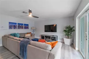 14279 SW 166th St, Miami, FL 33177 - Photo 8