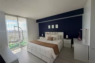 5077 NW 7th St, Miami, FL 33126 - Photo 8