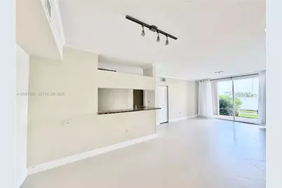 17100 N Bay Rd #1105, Sunny Isles Beach, FL 33160 - Photo 6