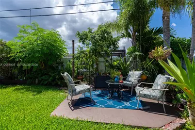 990 W 56th St, Hialeah, FL 33012 - Photo 26