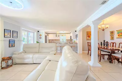 990 W 56th St, Hialeah, FL 33012 - Photo 12