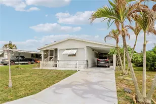 7128 SE Seahawk St, Hobe Sound, FL 33455 - Photo 2