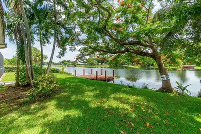 1731 NW 108th Ave, Pembroke Pines, FL 33026 - Photo 2