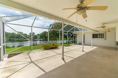 1731 NW 108th Ave, Pembroke Pines, FL 33026 - Photo 28