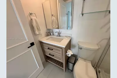 540 Brickell Key Dr #1024, Miami, FL 33131 - Photo 14