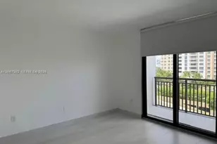 540 Brickell Key Dr, Miami, FL 33131 - Photo 10