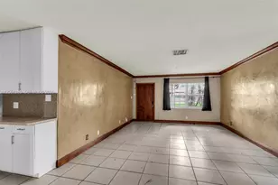 6605 NW 77th St, Tamarac, FL 33321 - Photo 12
