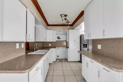 6605 NW 77th St, Tamarac, FL 33321 - Photo 14