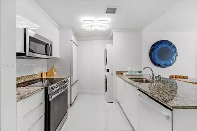 10275 Collins Ave #916, Bal Harbour, FL 33154 - Photo 10