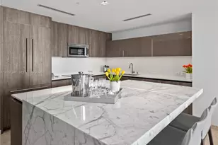 88 SW 7th St, Miami, FL 33130 - Photo 10