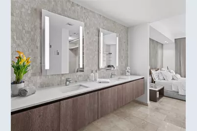 88 SW 7th St #3007, Miami, FL 33130 - Photo 18