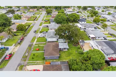 3271 NW 173rd Ter, Miami Gardens, FL 33056 - Photo 36