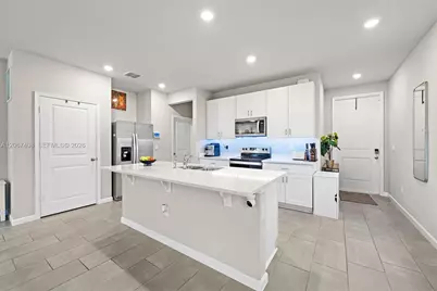 1616 Lindley St, Mangonia Park, FL 33407 - Photo 4