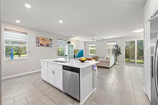 1616 Lindley St, Mangonia Park, FL 33407 - Photo 6